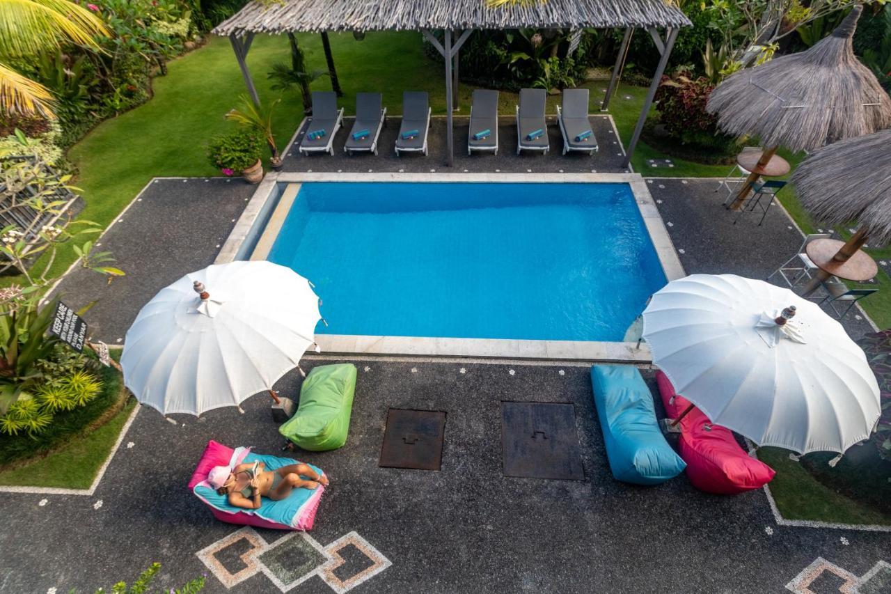 D-Anyar Stay And Surf Canggu Dış mekan fotoğraf